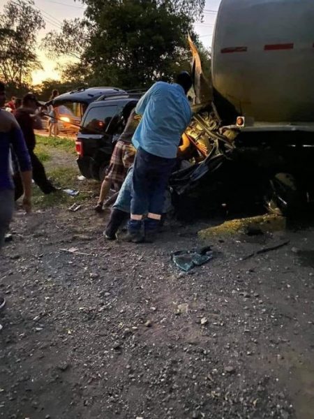 Accidente sobre carretera a Metapán, Santa Ana. Agosto 2021