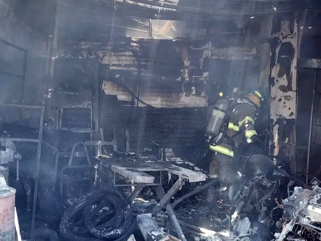 Incendio en taller de motos y bicicletas en Sonsonate deja pérdidas materiales